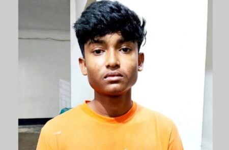 বিএনপির ব্যানারের নিচে