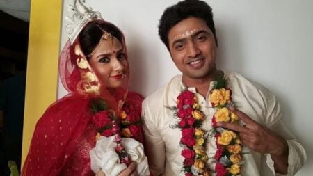 টলিউডে ফিরছে দেব