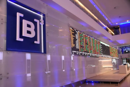 Foreign Investors Flee Brazil Stocks Amid Rising Global Risks