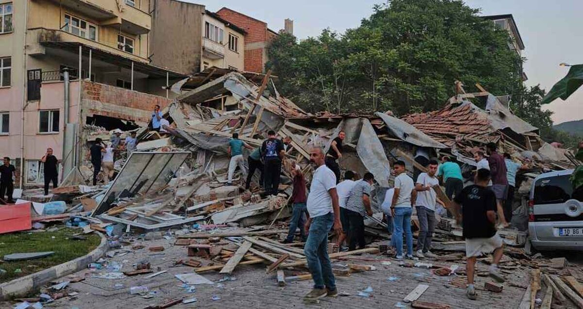 পশ্চিম তুরস্কে ৬.১ মাত্রার