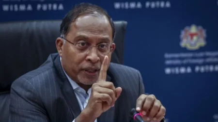 মালয়েশিয়ায় ১০ হাজার