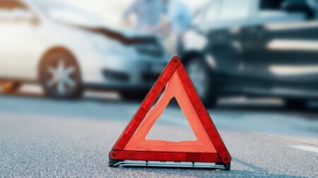 সিলেটে মাইক্রোবাসের চাপায় সিএনজি চালক নিহত, আহত ৩ সিলেটে মাইক্রোবাসের