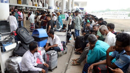 আটকে পড়া বাংলাদেশি কর্মীদের সুখবর দিলো মালয়েশিয়া Bangladeshi Komormi
