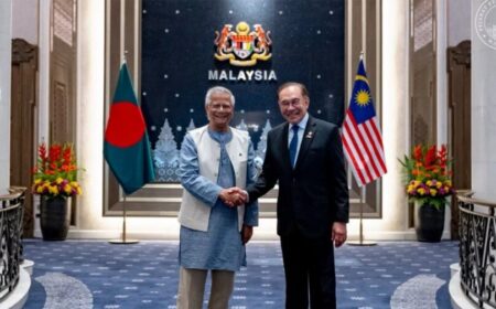 মালয়েশিয়া-বাংলাদেশ যৌথভাবে হালাল পণ্য উৎপাদন করতে পারে : ড. ইউনূস Dr. Younus