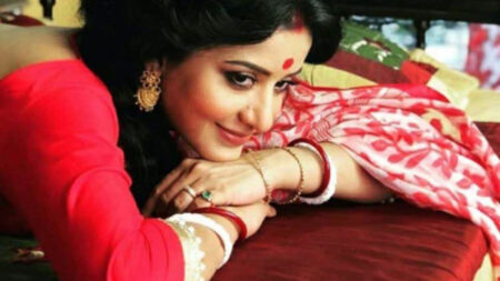 কোন জিনিস যা ছেলেদের বড় হয়, তবে মেয়েদের বড় হয় না Girls a