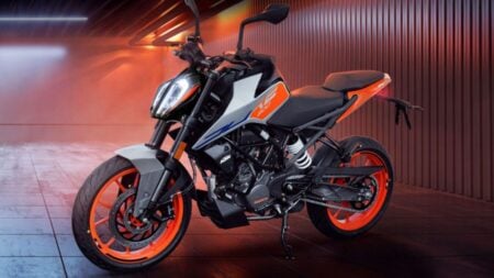KTM 160 Duke BS6 Launches in India at ₹1.85 Lakh KTM 160 Duke BS6 Launches in India at ₹1.85 Lakh