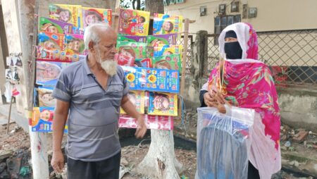 Kaligonj-Gazipur-A peddler of light on his journey of 60 years- (3)