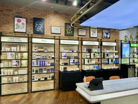 Kiehl’s India Skincare Innovations:Leading the Natural Beauty Revolution Kiehl's India Skincare Innovations