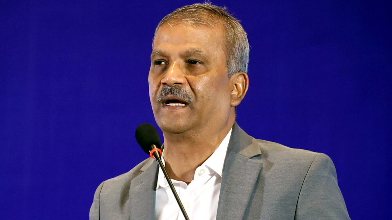 আসিফ নজরুল