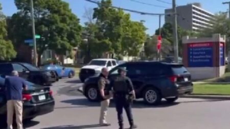 Police Respond to Shooting at Detroit’s Henry Ford Hospital, Suspect at Large Police Respond to Shooting at Detroit's Henry Ford Hospital, Suspect at Large