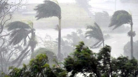 ঝড় ও বজ্রসহ বৃষ্টির আভাস