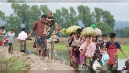 সীমান্ত পেরিয়ে আবারও বাংলাদেশমুখী হচ্ছে রোহিঙ্গারা Rohingya