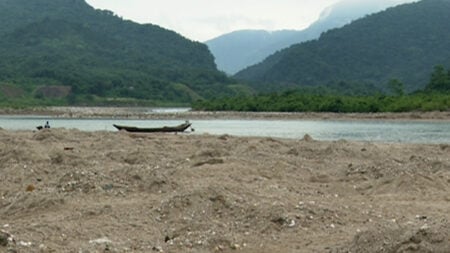 সাদাপাথর