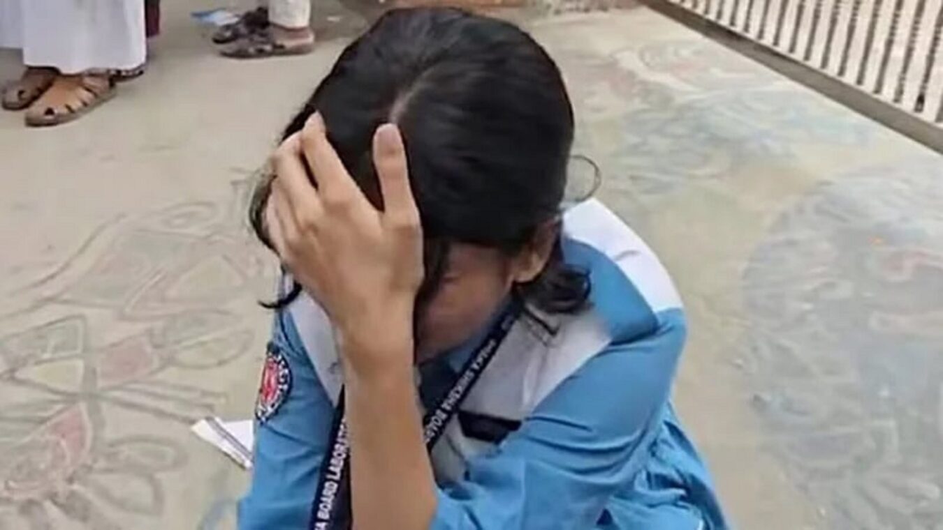 পরীক্ষার্থী আনিসা