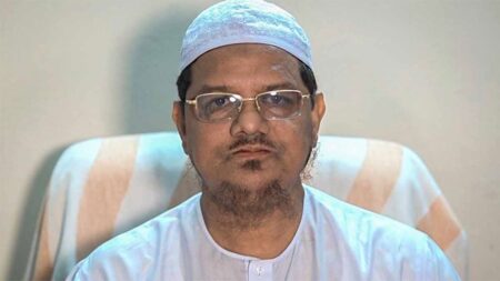 বিএনপির সঙ্গে সমঝোতা নিয়ে যা বললেন চরমোনাই পীর chormonai