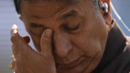 Rohit, Kohli, Gill Face Criticism Over Gavaskar Disrespect Rohit, Kohli, Gill Face Criticism for Gavaskar 'Disrespect'