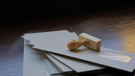 European Nations Suspend US Postal Services Over Trump Tariffs