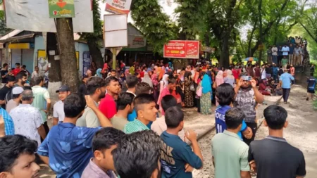 আন্দোলনে উত্তাল বাকৃবি