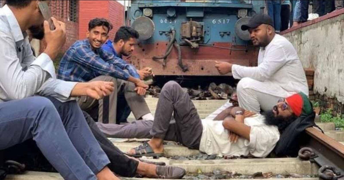 ট্রেন নিয়ে অসন্তোষ