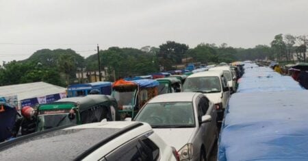 বাস মালিক-শ্রমিকরা