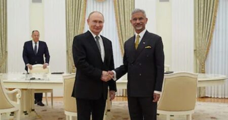 বাণিজ্যিক কর্মকাণ্ডে নিবিড়ভাবে যুক্ত হতে রুশ সংস্থাগুলোকে ভারতের আহ্বান আহ্বান