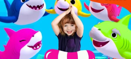 বেবি শার্ক ডান্স