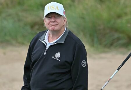 Trump Golf Photo