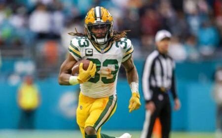 Vikings RB Aaron Jones Placed on Injured Reserve With Hamstring Injury Aaron Jones