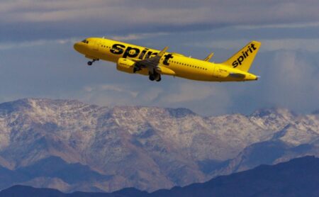 ‘Get off the iPad’: Spirit Airlines Flight Pilot Scolded After Close Call With Air Force One Spirit Airlines
