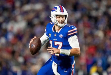 Buffalo Bills and Miami Dolphins Locked in 21-21 Thriller Late in Fourth Quarter Buffalo Bills vs Miami Dolphins live score