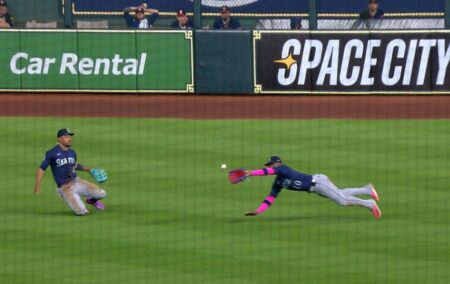 victor robles catch