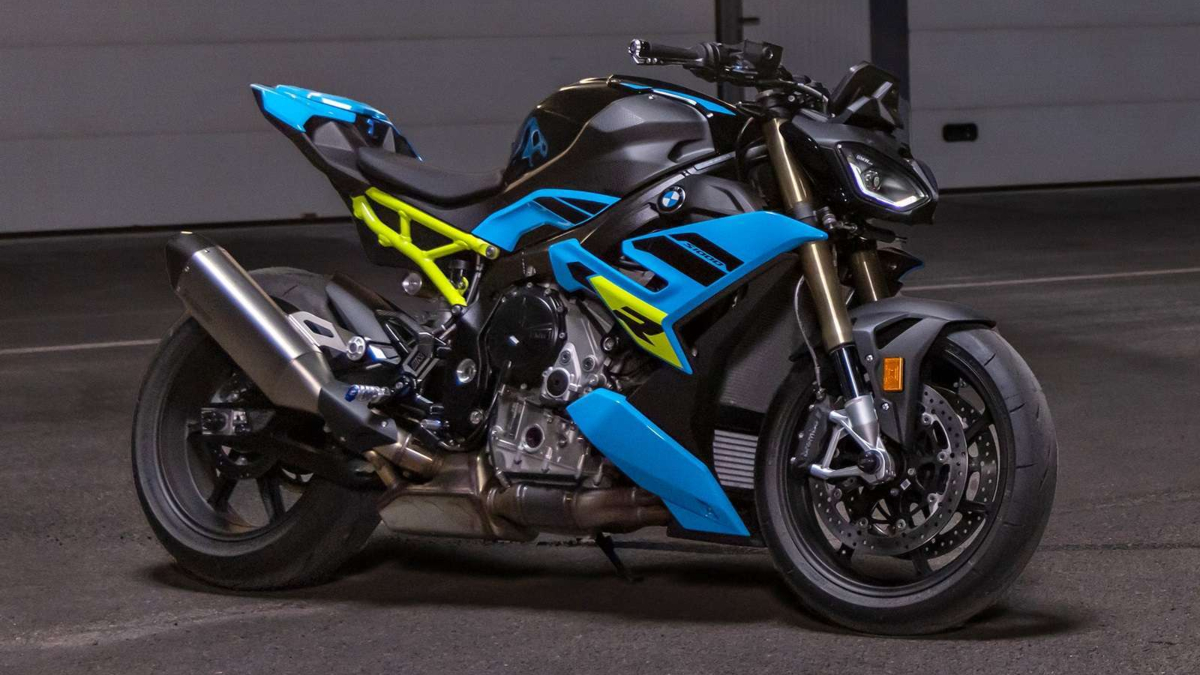 2025 BMW S 1000 R