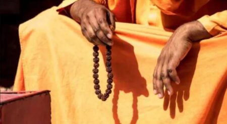 ভারতে ‘ভুয়া বাবা’ ধরতে অভিযান, বাংলাদেশি গ্রেফতার Baba