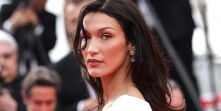 Bella Hadid Returns to Runway Following Lyme Disease Battle Bella Hadid Returns to Runway Following Lyme Disease Battle