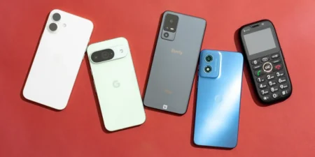 Budget Smartphone Helps Seniors Get Online with Ease Budget Smartphone Helps Seniors Get Online with Ease