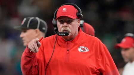 Who Performs National Anthem at Chiefs-Eagles Week 2 Game?