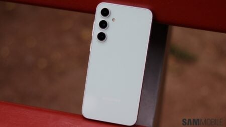 Samsung Galaxy S23 FE Android 16 update