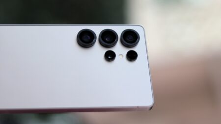 Samsung Camera Petition Demands Leadership Shake-Up Ahead of Galaxy S25 Details Leak for Samsung 200MP Camera Sensor Rival