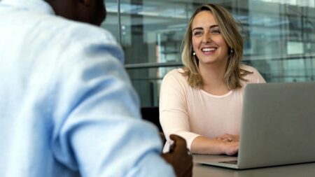 ছেলেদের কোন জিনিসটা সবসময় কালো রঙের হয়? অনেকেই জানেন না প্রশ্ন ও উত্তর