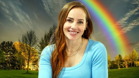 Mina Starsiak Hawk Mourns Family Dog Frank After Cancer Battle Mina-Starsiak-Hawk