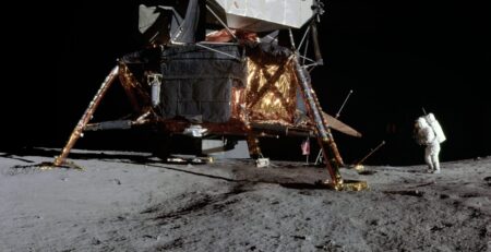 NASA’s Artemis III Mission Faces Delays as Lunar Landing Moves to 2027 NASA Moon landing