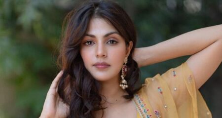 রিয়া চক্রবর্তী