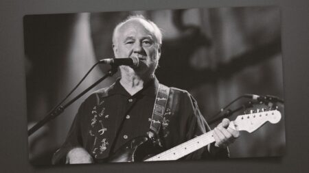 Music Legend Sonny Curtis, Writer of “I Fought the Law” and “Love Is All Around,” Dies at 86 Sonny Curtis, Crickets Legend and 'Mary Tyler Moore' Theme Writer, Dies