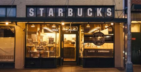 Starbucks store closures