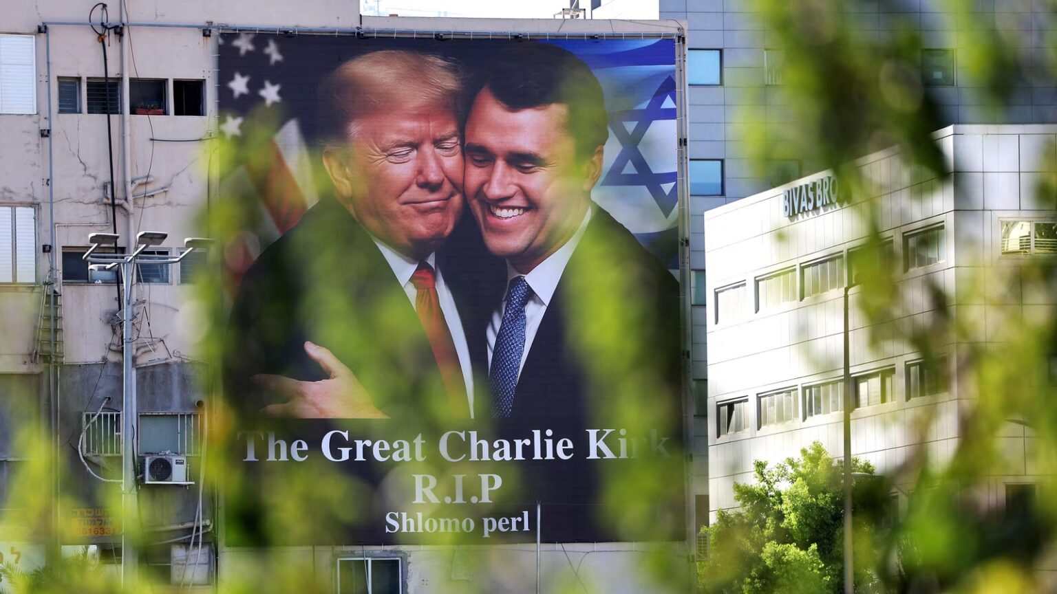 Trump on Viral Video: Did He Admit ‘Smart People Don’t Like Me’? Trump smart people don't like me