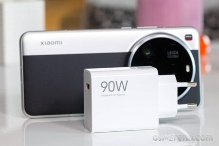 Xiaomi 15 Ultra: 90W