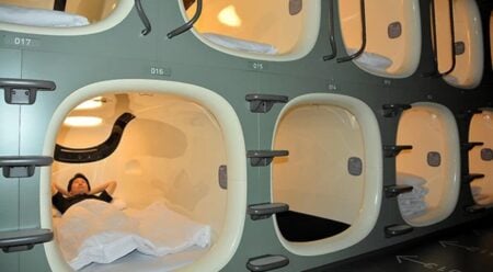 ক্যাপসুল হোটেল