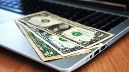 $2,000 Stimulus Checks Update: Will Trump’s Tariff Dividend Payments Really Arrive This November? IRS Confirms No September 2025 Stimulus Checks, Only Tax Refunds