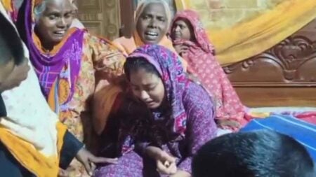 জুসের সঙ্গে বিষ