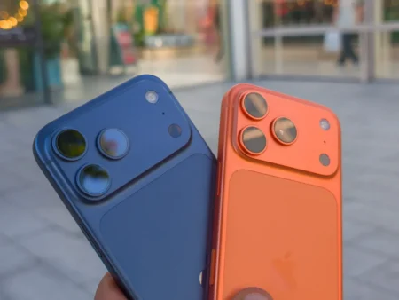 iPhone 17 Pro’s Scratching Issue Emerges, But Not Where You’d Expect iPhone 17 Pro scratch test